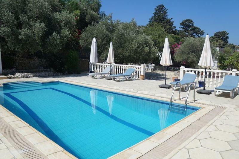 Villa Layla Kyrenia  Ngoại thất bức ảnh